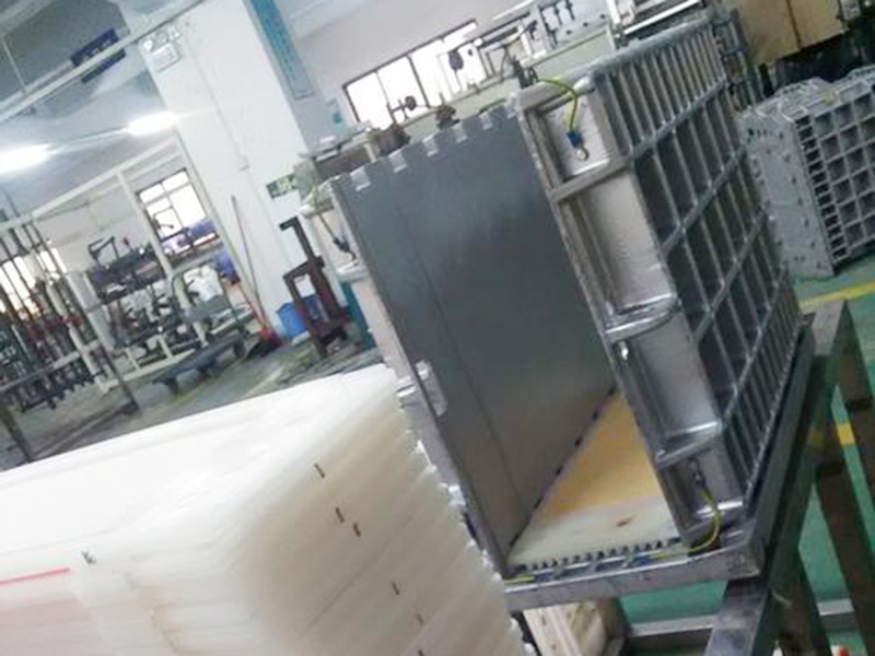 定期對edi模塊設(shè)備進(jìn)行大流量、低壓力、低PH值的沖洗有利